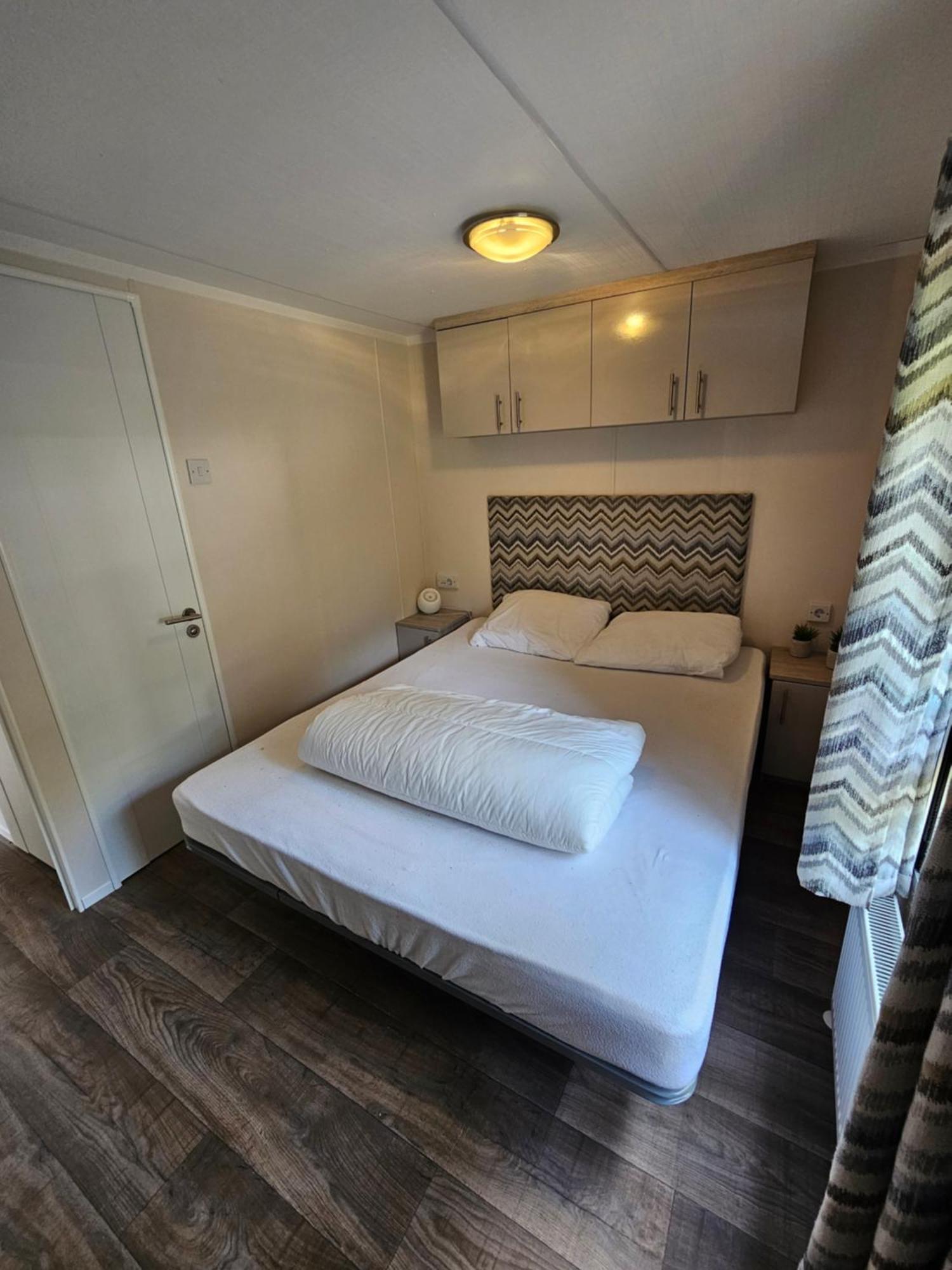 Luxe 4 Persoons Chalet Op 5 Sterren Camping Raalte Esterno foto
